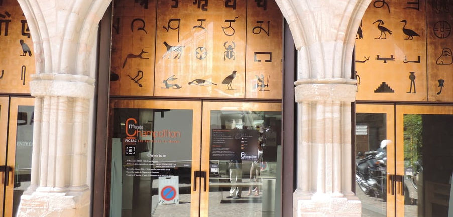 Le musée Champollion de Figeac - Gites en Aveyron près de Conques