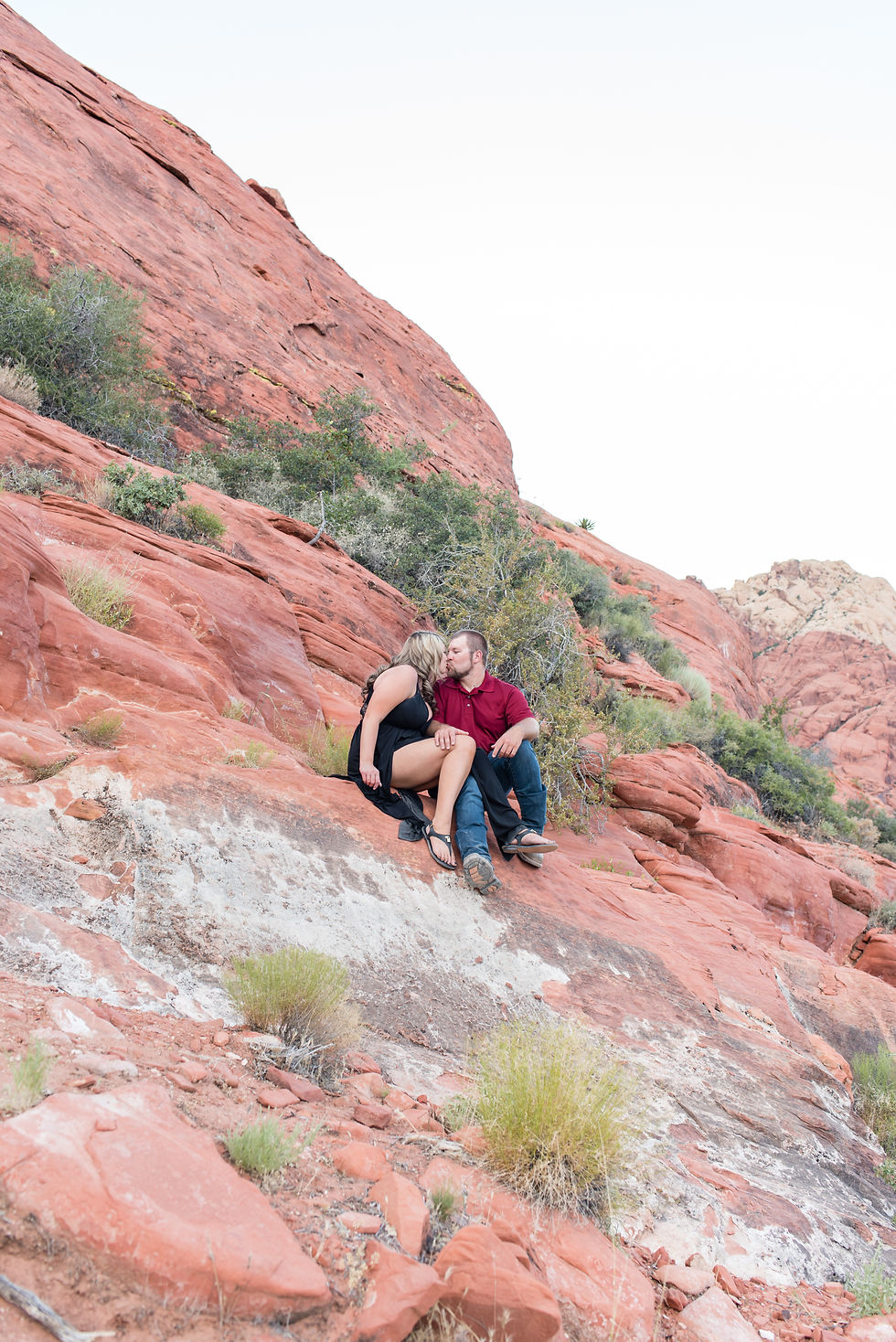 red rock canyon, red rock engagement photos, las vegas, las vegas engagement photos, las vegas wedding, las vegas wedding photographer, vegas photographer, vegas elopement, destination photographer, destination wedding, destination engagement
