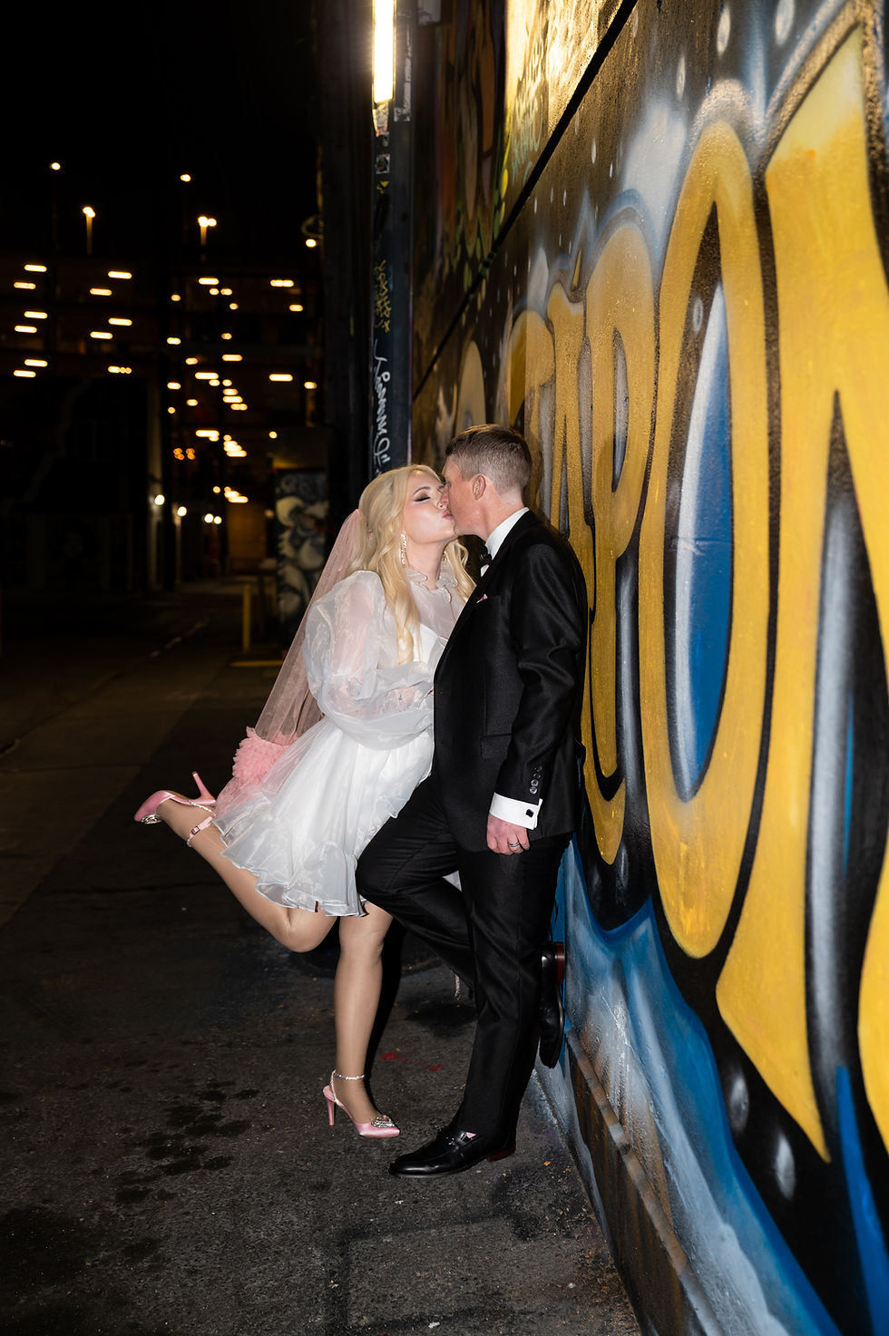 bride and groom downtown las Vegas bridal portraits.
Las Vegas elopement photographer and wedding photographer