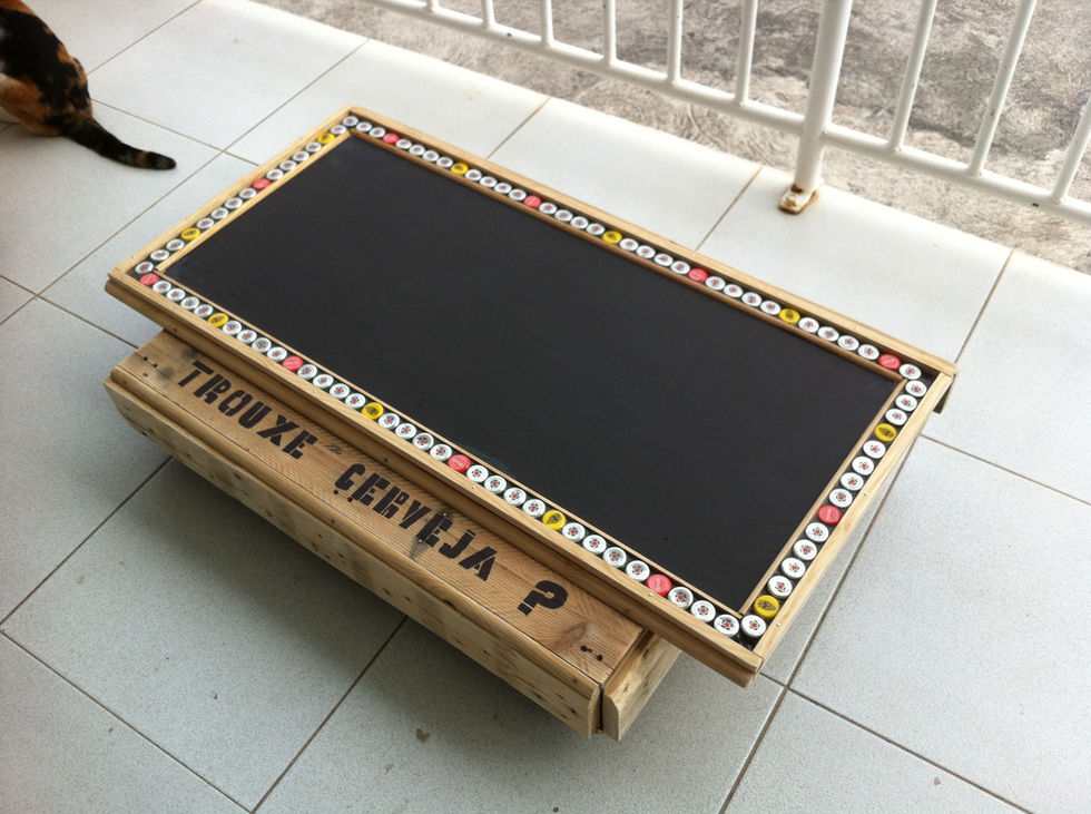 trouxe cerveja ? Table basse sur roulettes en palette