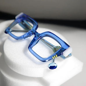 The Top 5 Stylish Eyewear Calgary Trends for 2025