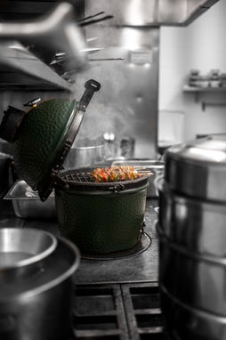 Madame Fan, a Michelin-starred Chinese gourmet restaurant in Paris, fusing Chinese traditions and French refinement.
