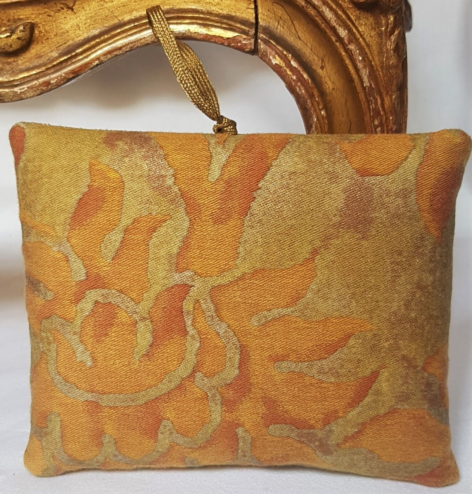 Fortuny Lavender Sachet "Boucher" in Shades of Apricot & Gold