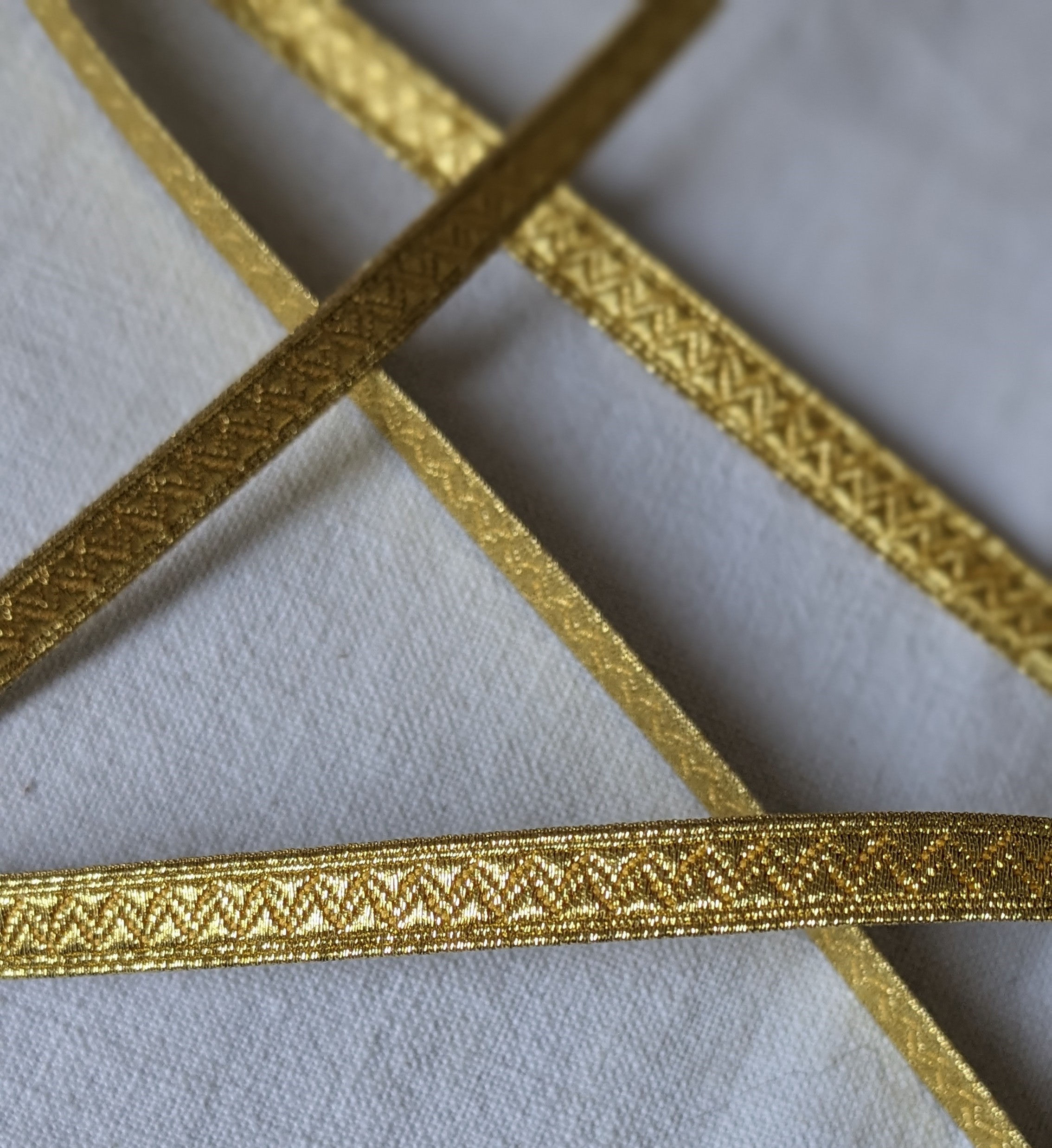 Vintage Gold Metallic Trim French Zig Zag Design 11 mtrs