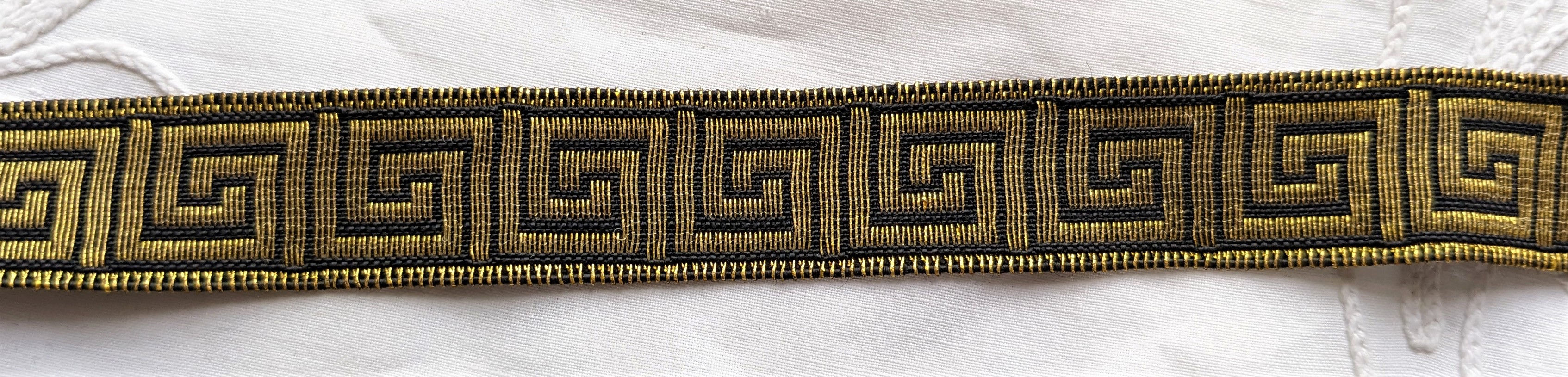 Vintage Gold Metallic Trim Green Key Design