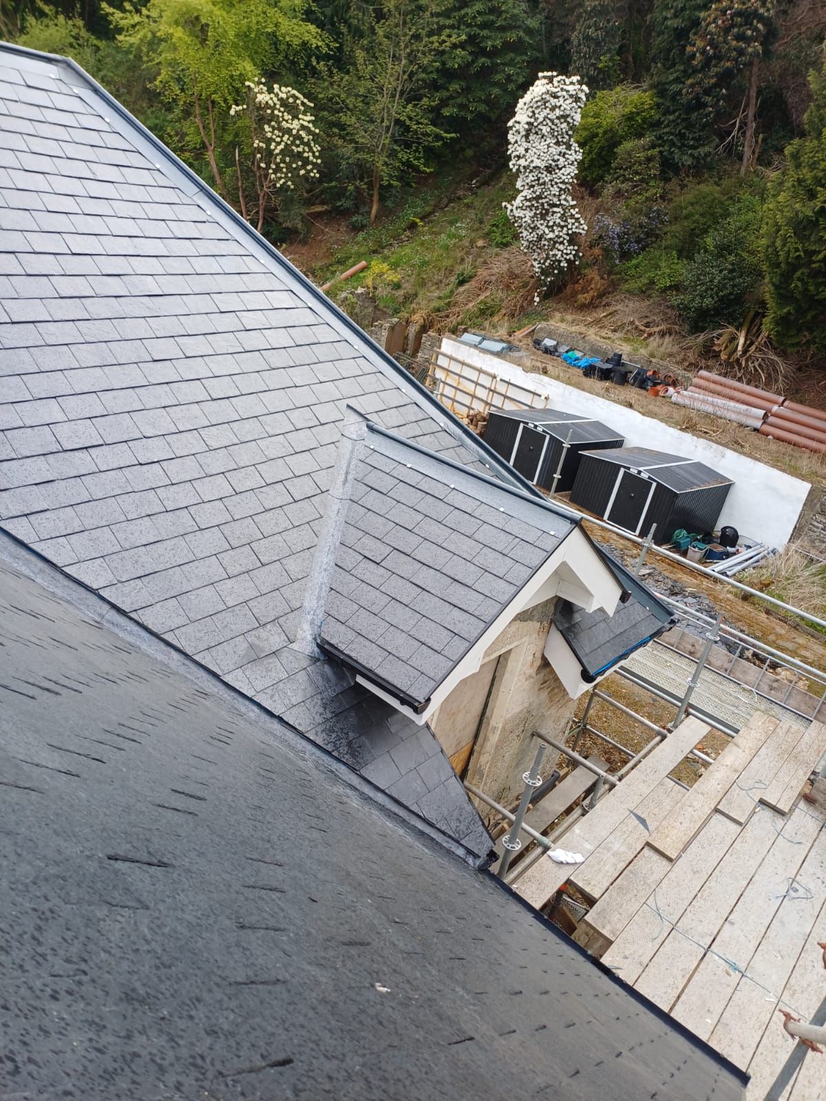 Valleys and roof junctions — photograph 3