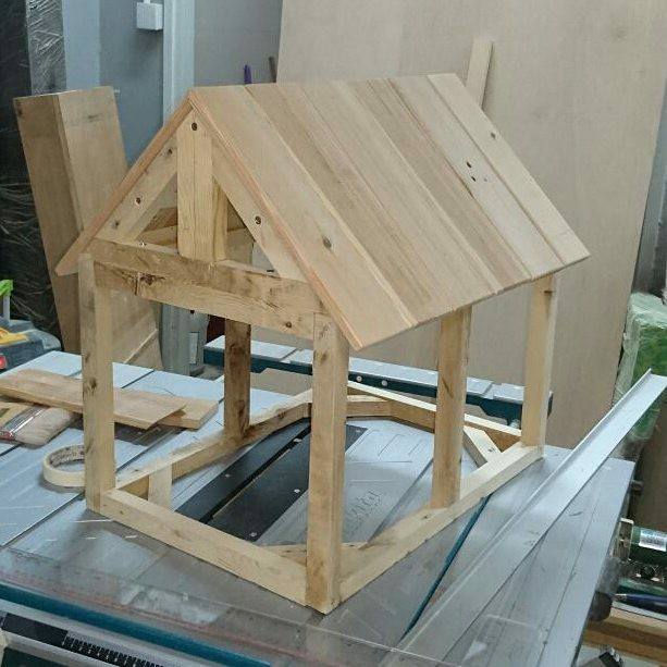 Pallet pet house - Stage 2