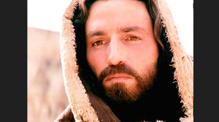 ¿ES JESUCRISTO UN SER CREADO?