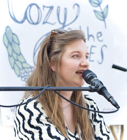 Leanne at The Globe