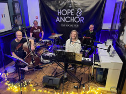Cozy & The Dukes at Hope and Anchor