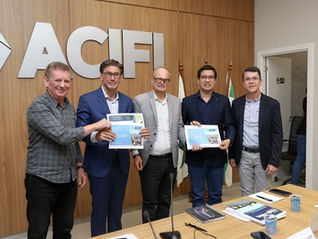 Gustavo Taniguchi apresenta visão integrada de desenvolvimento no Diálogo Trinacional em Foz do Iguaçu