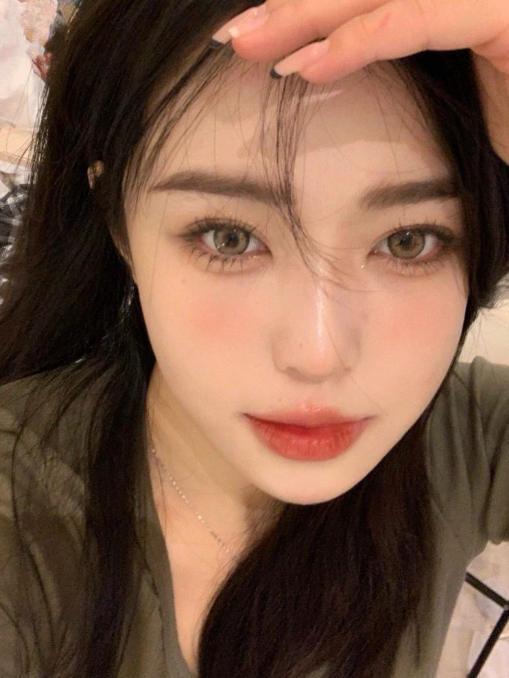 Thumbnail: Stunna Girl Brown