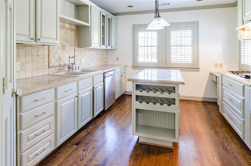 Kessler Park Kitchen.webp