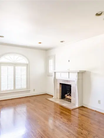 living room, fireplace, traditional interior, wood floors, farrow and ball paint