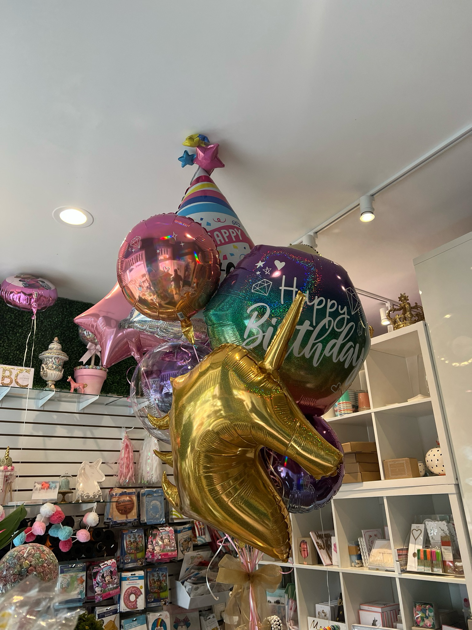 Deluxe Happy Birthday Bouquet | 8 Balloons