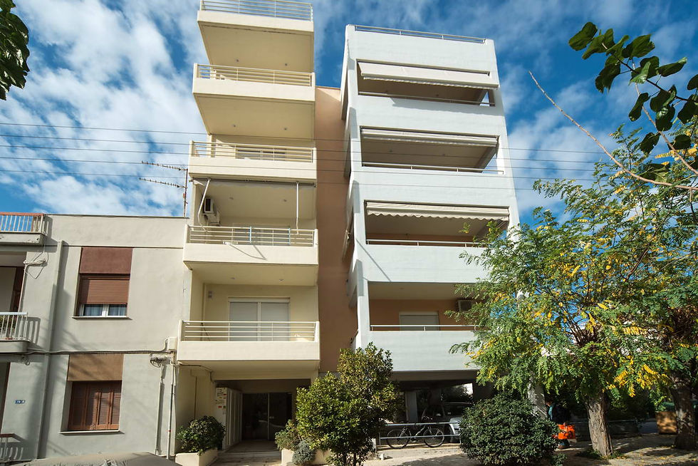 Όψη επι της οδού Κ. Μακρή