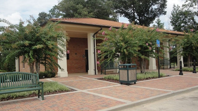 Wiggins, Mississippi : A funny rest area on U.S. Highway 49