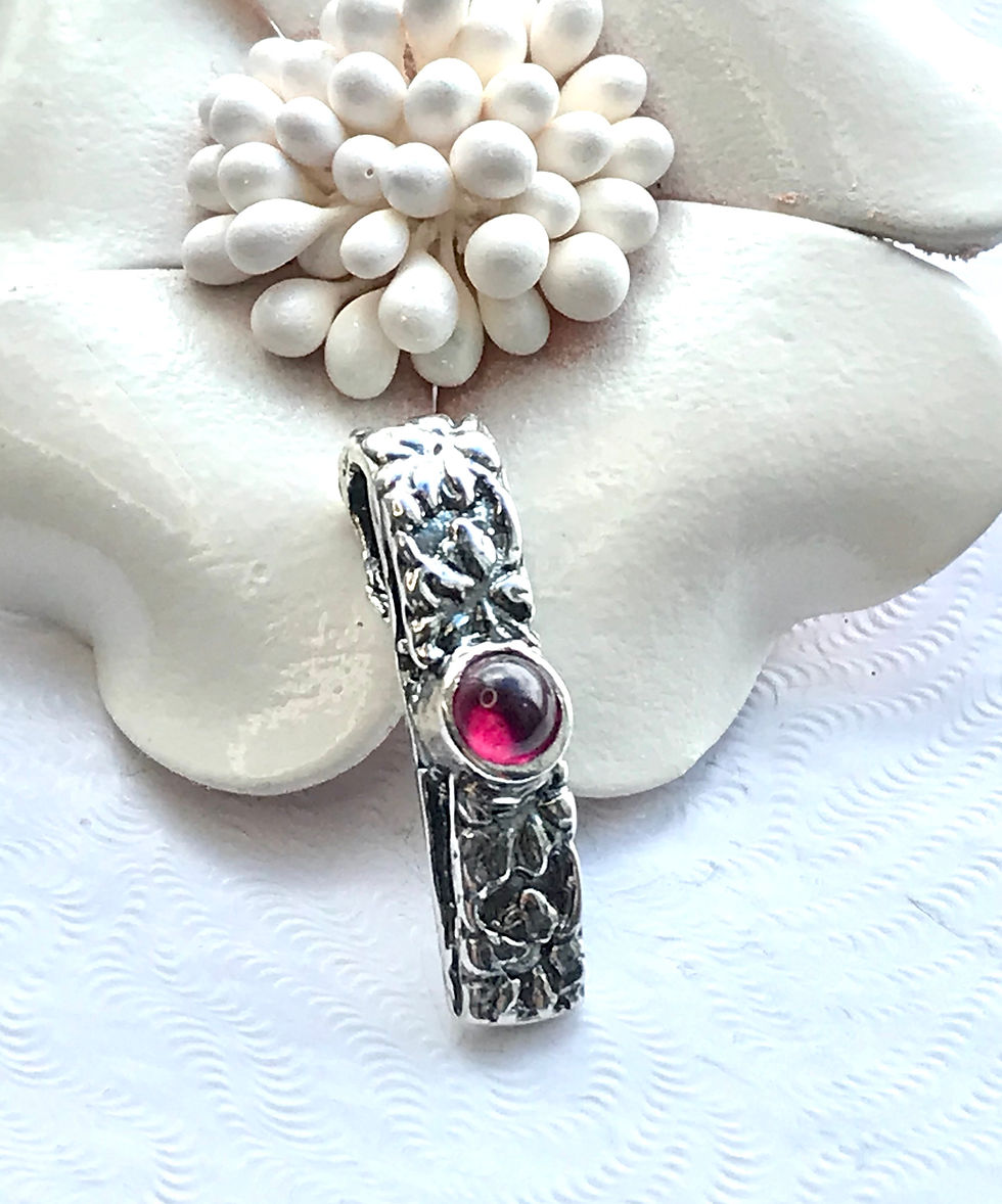 Thumbnail: The Dainty