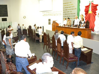 Designará Congreso del Estado un Concejo Municipal
para el Ayuntamiento de Paraíso
·