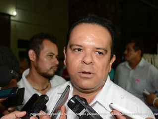 la Comisión de Gobernación y Puntos Constitucionales, en el Congreso local, Marcos Rosendo Medina Fi