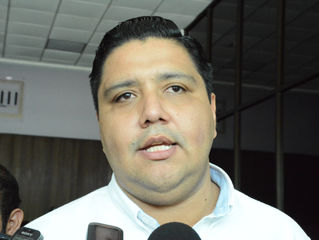 LEANDRO DE LA O El Partido de la Revolución Democrática(PRD) debe de defender a la ciudadanía de los