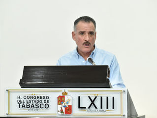 LEANDRO DE LA O
Integrantes de la bancada de MORENA, en el Congreso local, dan su respaldo al químic