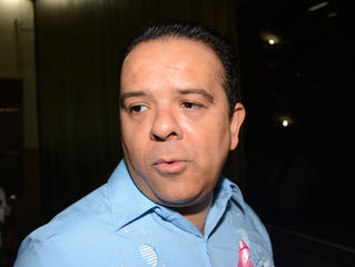 LEANDRO DE LA O
A como lo prometió, Marco Rosendo Medina Filigrana, solicitó licencia al cargo como