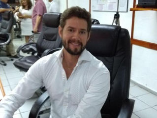 LEANDRO DE LA O

El presidente de la Comisión de Denuncias y Quejas del IEPCT,  Humberto Mejia Naran