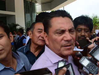 LEANDRO DE LA O
Oscar Cantón Zetina, dio por finiquitada sus aspiraciones al gobierno de Tabasco en