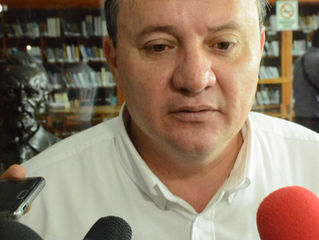 LEANDRO DE LA O El coordinador parlamentario del PRI, Gerald Washington Herrera Castellanos, presen
