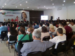 Informe de labores ,legislativas y gestión social la dip Yolanda rueda del partido pri.
En el salón