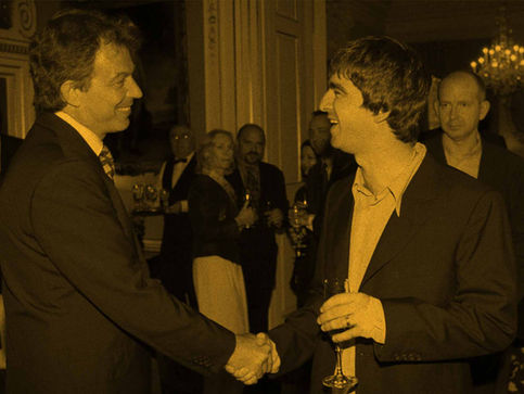 Image of Tony Blair and Noel Gallagher shaking hands in 10 Downing Street