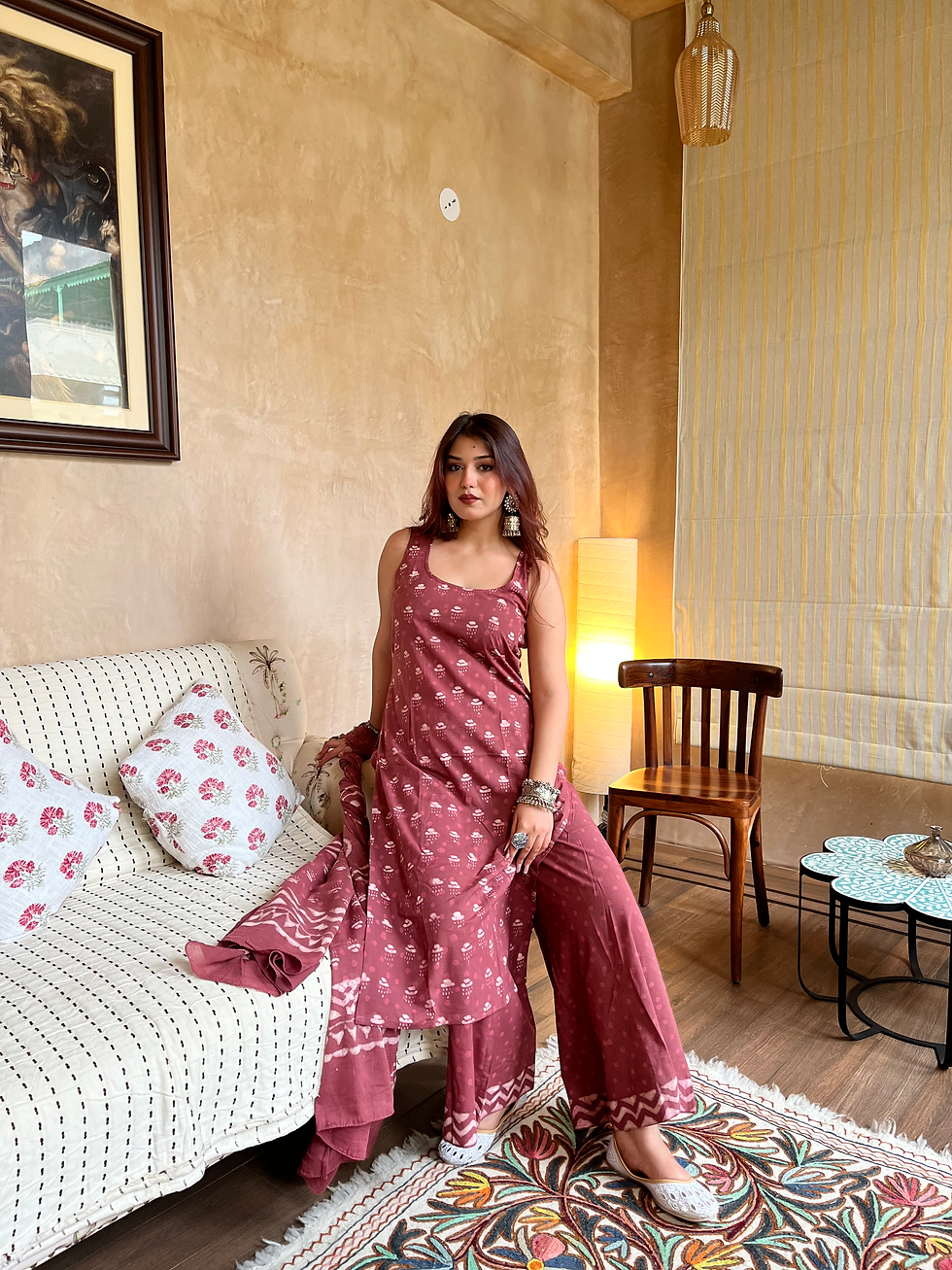 Thumbnail: Maati Suit Set