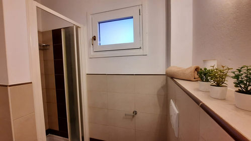 Bathroom (1).jpeg