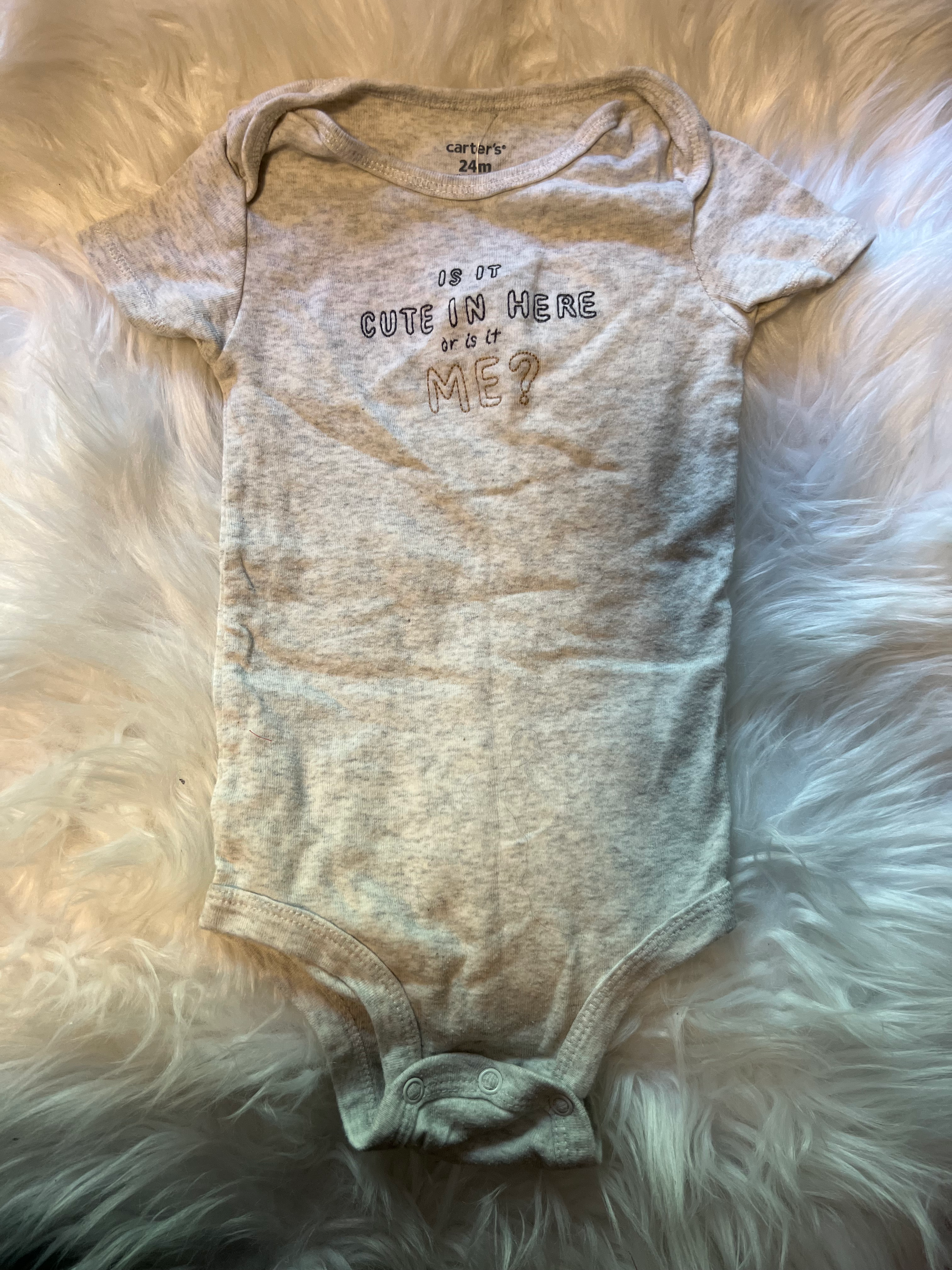 Cute in Here Carter’s bodysuit • 24m