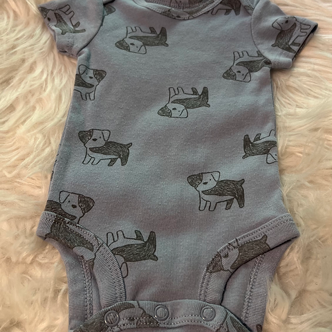 Carter’s Puppy Onesie • NB