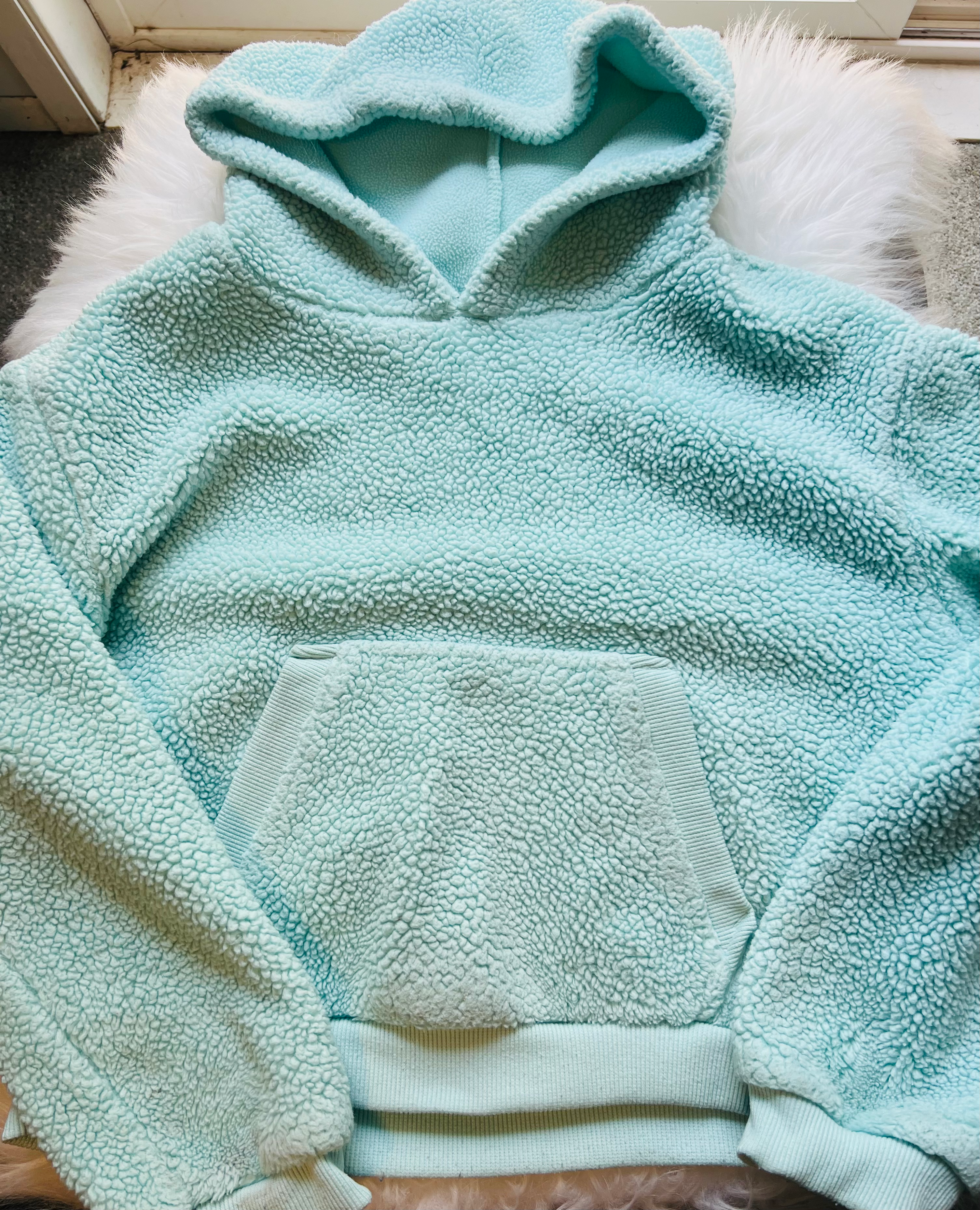 George Fleece Hoodie • Large 10/12