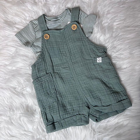 Child of Mind by Carter's 2 Piece short overalls set ~ NB