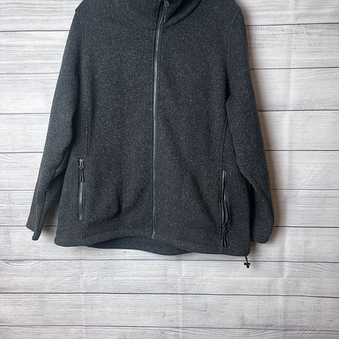 New Balance Zip up Sweater with Zippered Pockets ~ 1X