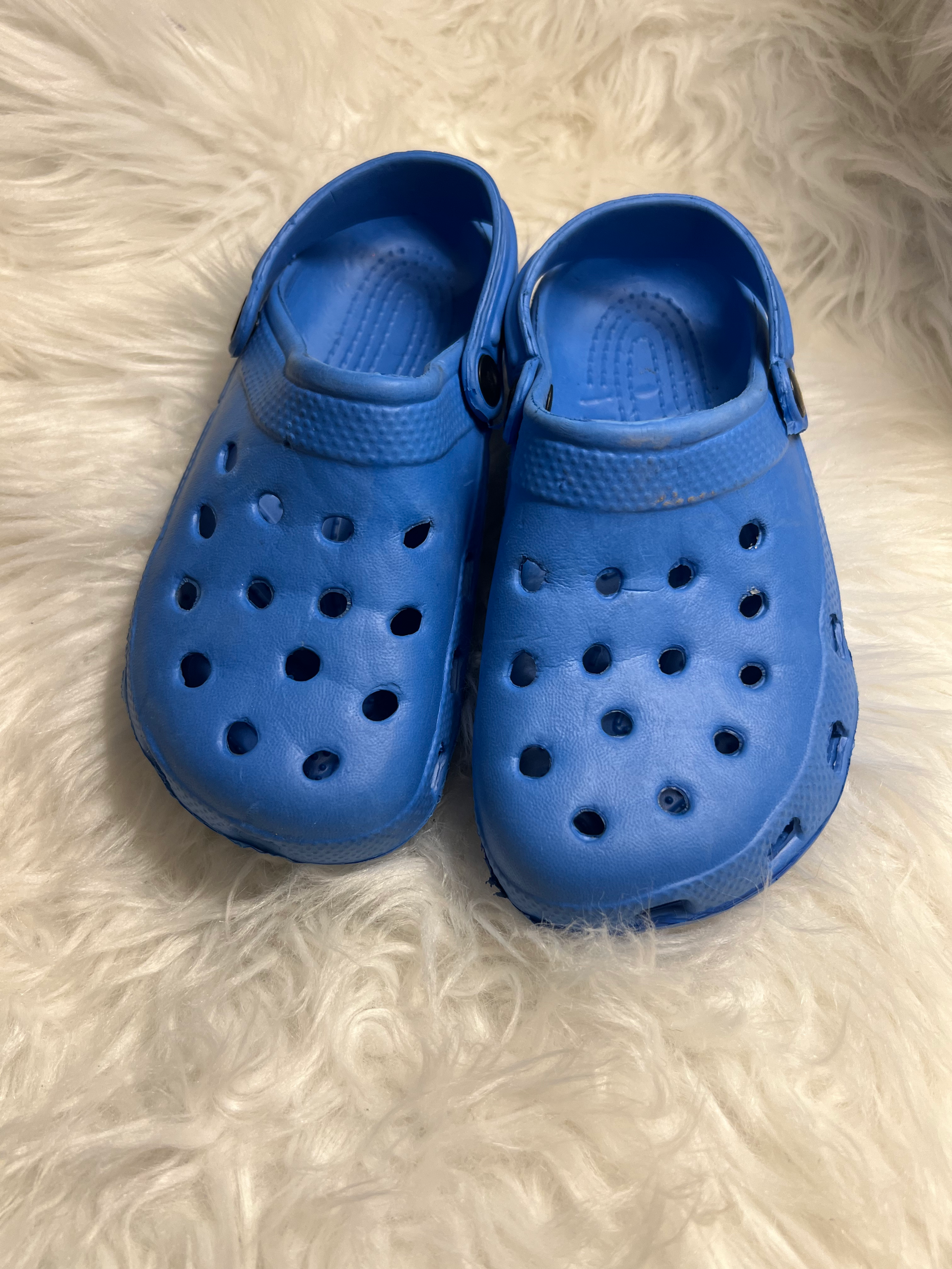 Blue Lightweight Shoes • 2 (youth)