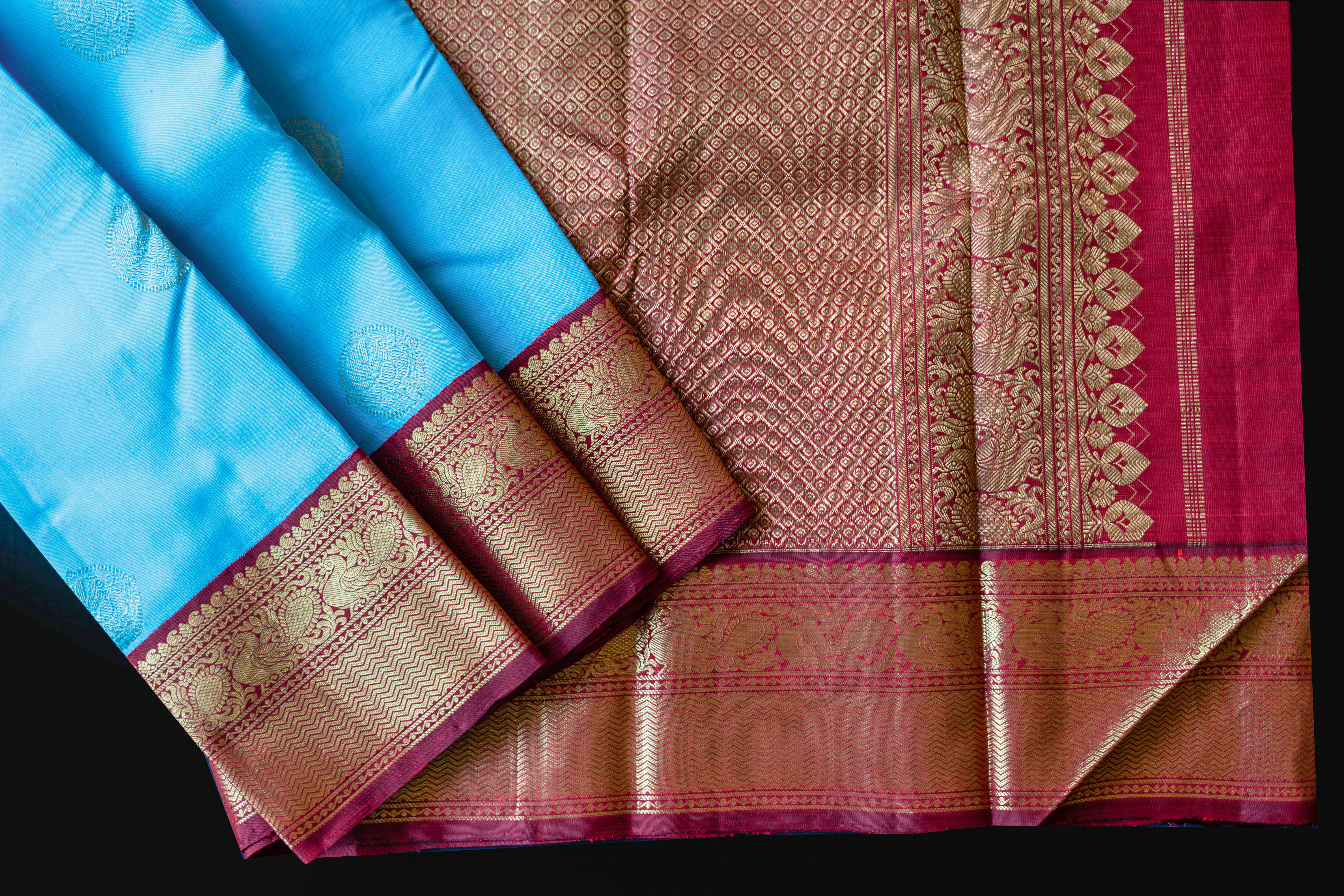 Pure Silk Handloom Korvai Saree with Butta