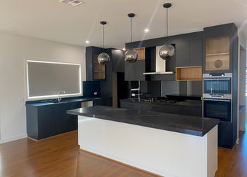 Kitchen 1.jpg