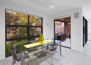 Hibberd Cres, Forde