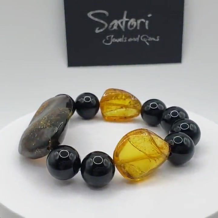 Thumbnail: Stunning Natural Stone Unisex Mexican Amber and Onyx Bracelet