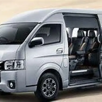 Sewa Hiace Premio Gresik - 085606667377