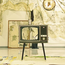 ​Drawing Machine : TV​​  ​2023  found objects  H145×W30×D60(cm)​​