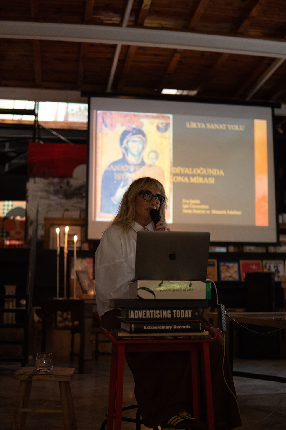 Prof. Dr. Evangelia Şarlak ile