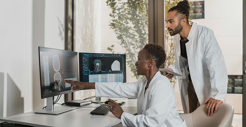 doctor-team-discussing-results-and-doing-valuation.jpeg