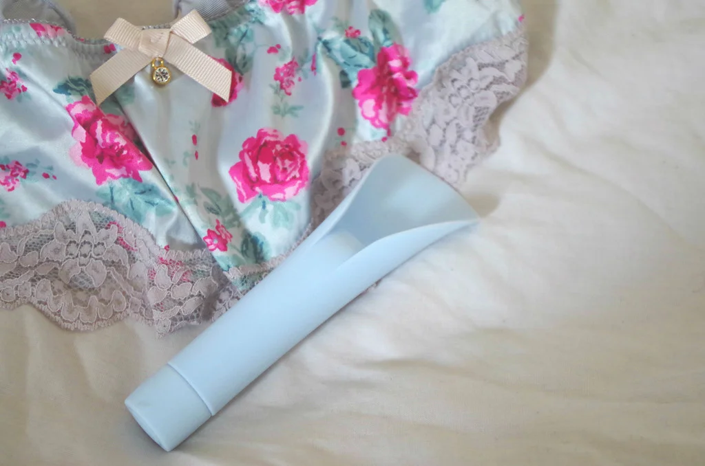 Smile Makers Frenchman Vibrator | The Colour Chronicles Smile Makers Frenchman Vibrator | The Colour Chronicles