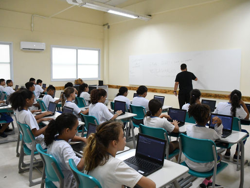 Alunos da rede municipal de Ilhabela vivem revolução digital nas escolas